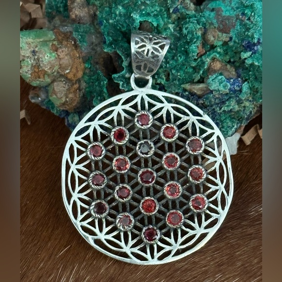 Garnet open work sterling silver large pendant - Picture 1 of 4